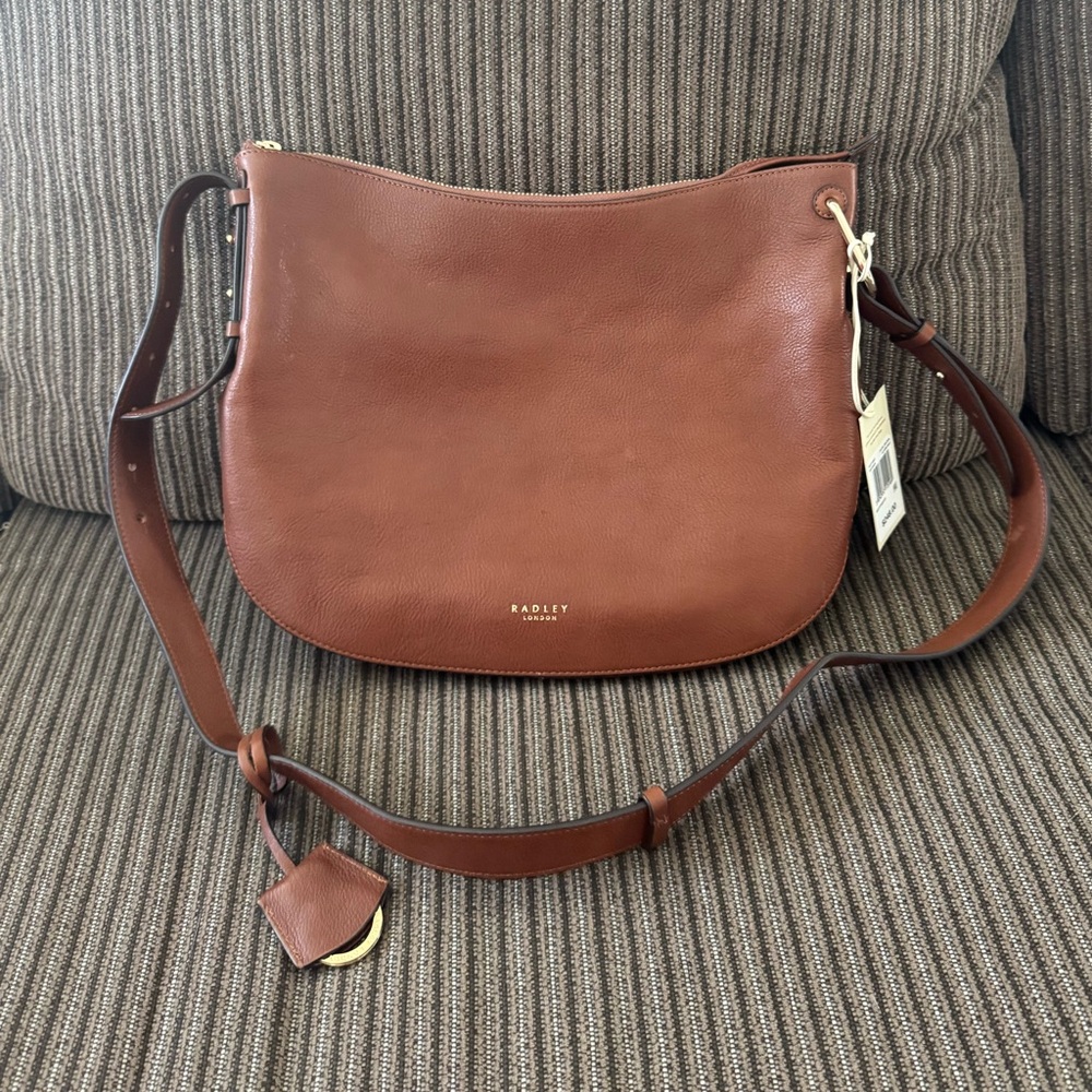 RADLEY London Acorn Way Women’s Medium Leather Ziptop Shoulder Bag